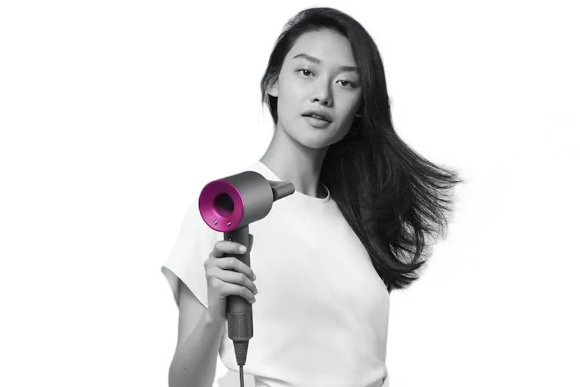 Dyson Supersonic™ hair dryer in Iron/Fuchsia | 386735-01