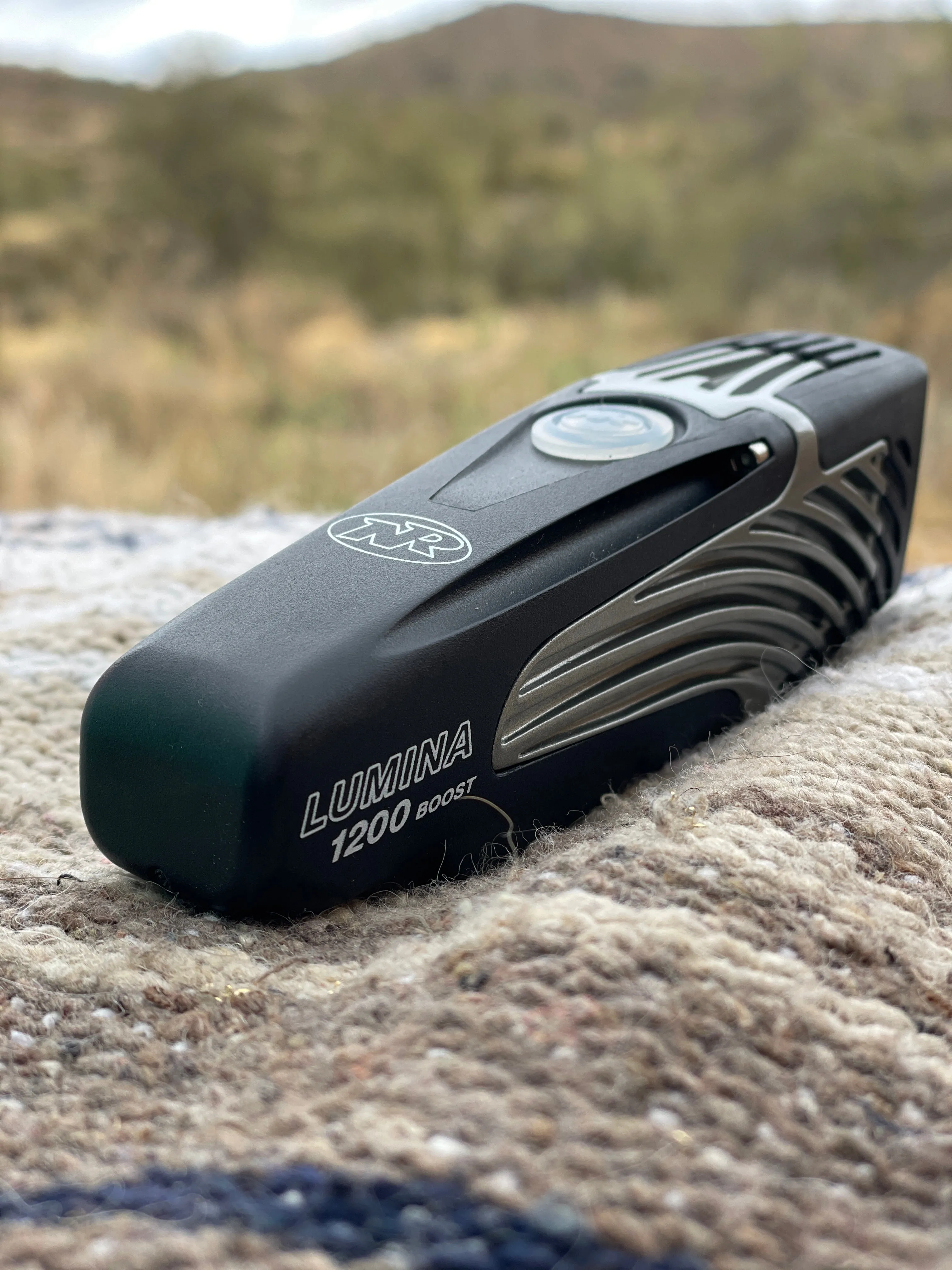 Lumina™ 1200 MX Helmet / Surface Mount Front Light