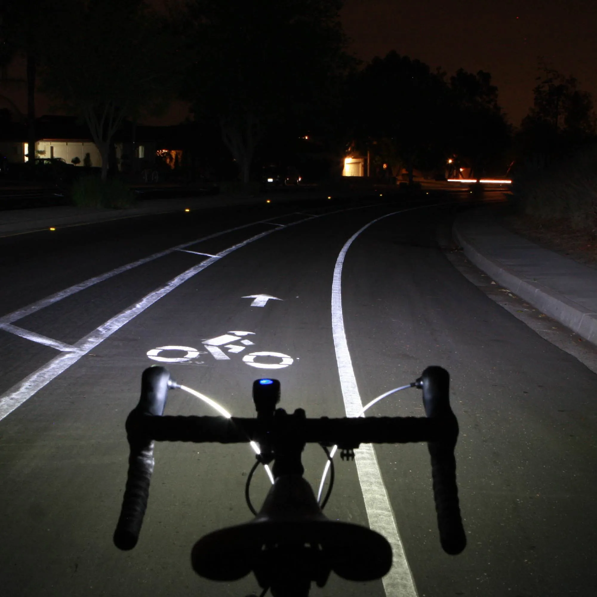 Lumina™ Micro 650 and Vmax ™ 150 Combo Front and Rear Light Set