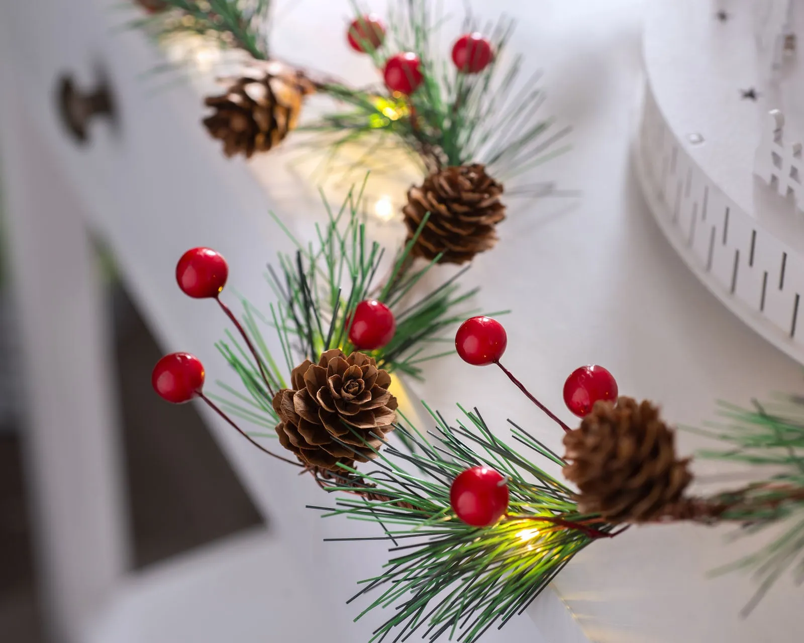 Pre-Lit 20 LED Pinecones & Berries Light String Garland, 6 ft