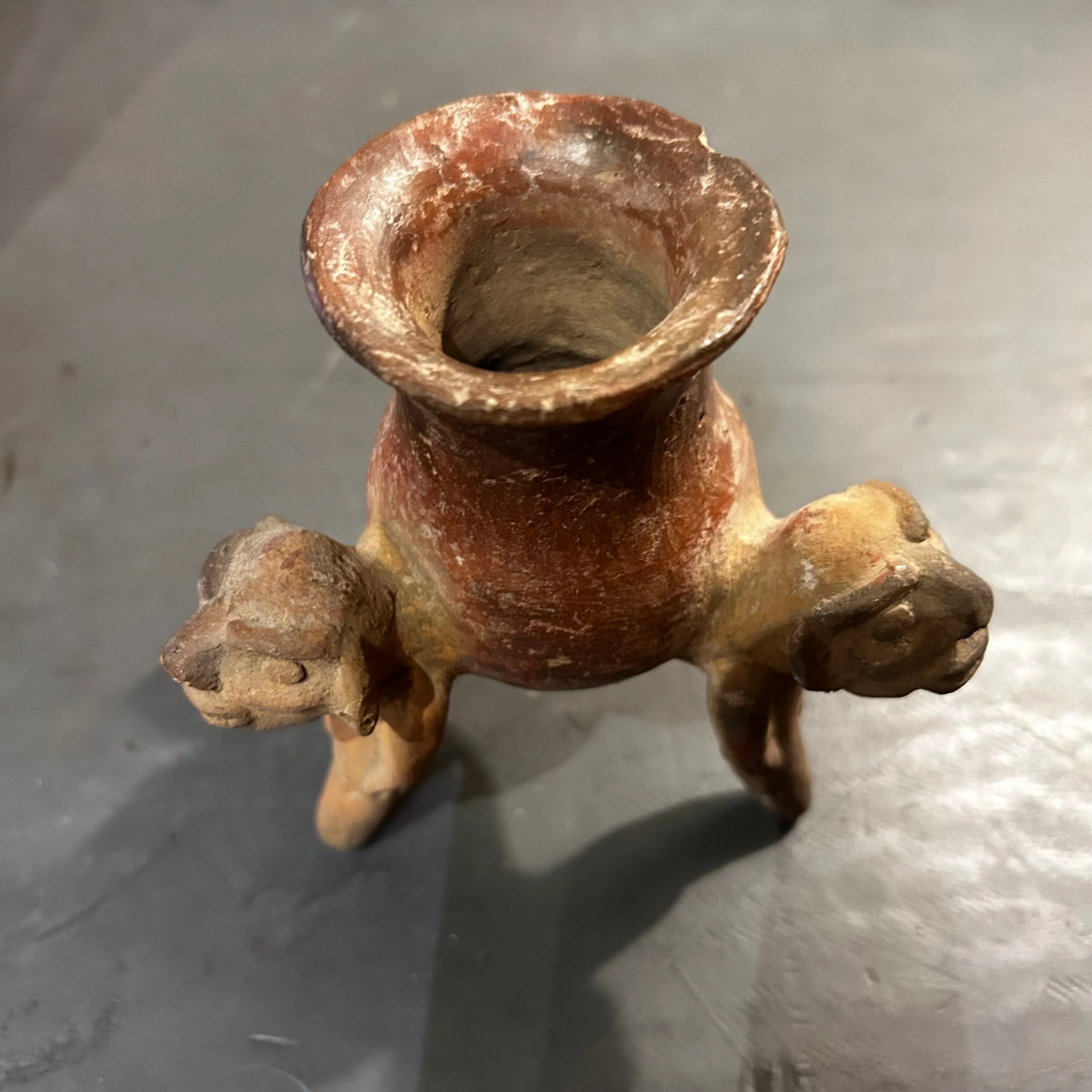Ticaban Tripod Jar from the El Bosque Phase (300 BC.- 300 AD.) with Three Heads, Antiquity