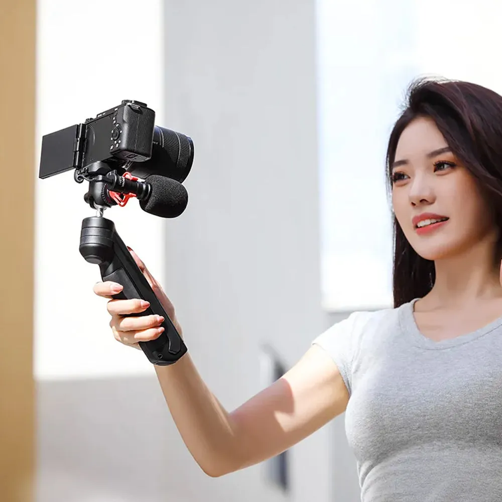 Ulanzi TT38 Camera Grip   Push Tripod with 360 / 180 Degree Ball Head, 3kg Max Load Capacity, 1/4" Thread Mount, Cold Shoe and Hidden Hook for Vlog, Vlogging, Videography