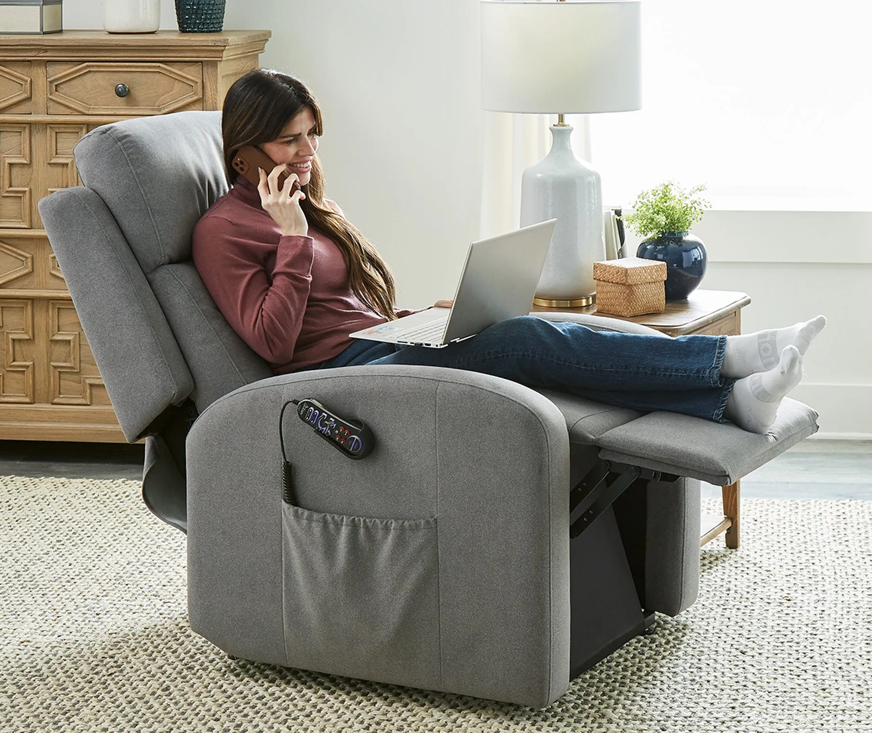 UltraCozy UC673 Zero Gravity 5-Zone Power Recliner Chair