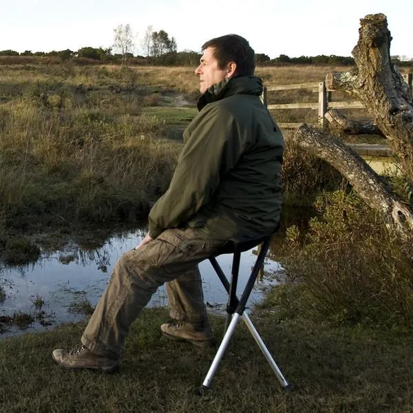 Walkstool BASIC serie three legged telescopic stool